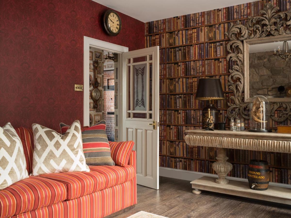 Canongate Luxury Homestay Edinburgh Buitenkant foto